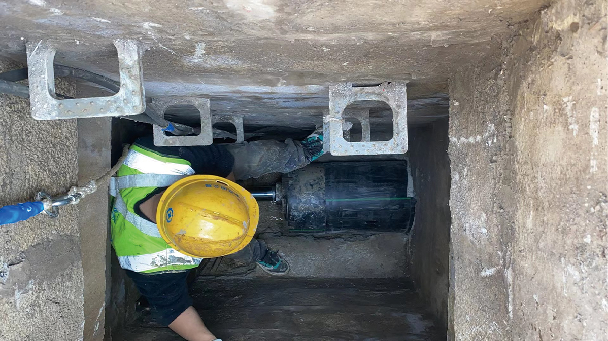 前进HDPE短管内衬法